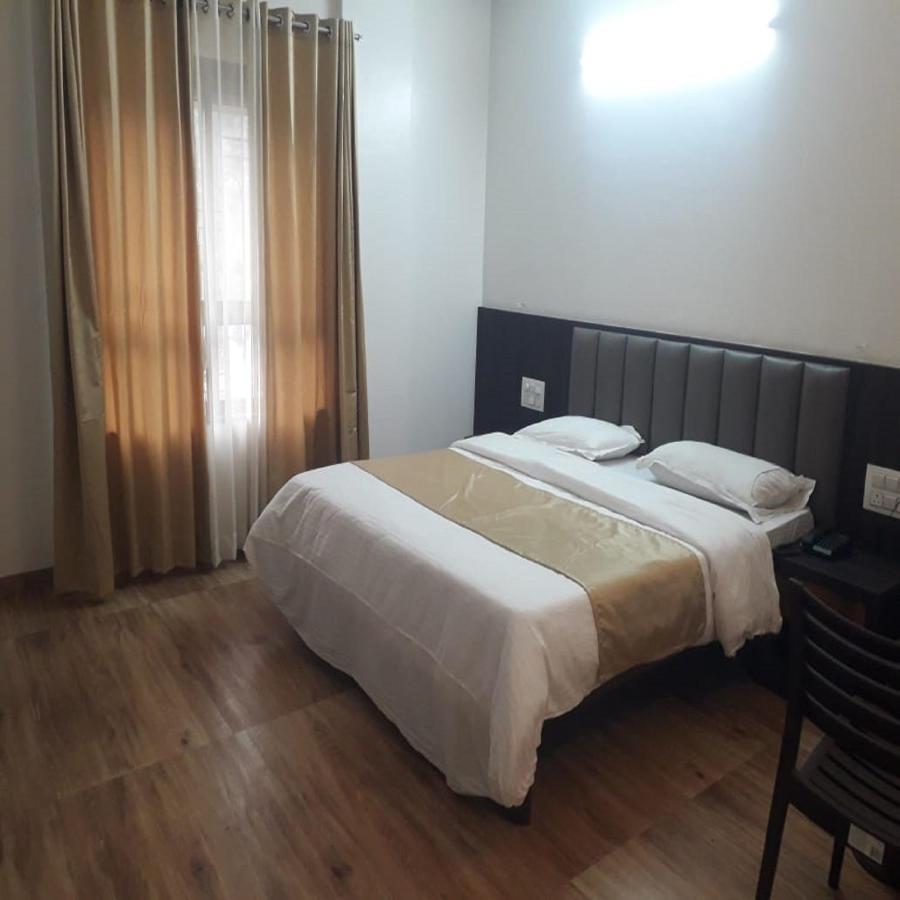 Hotel Shiv Sangram Ahmednagar Exterior foto